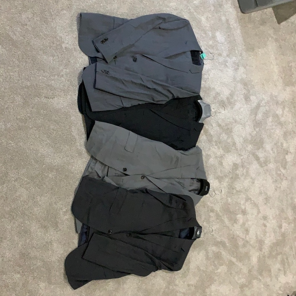 Men’s suit bundle
